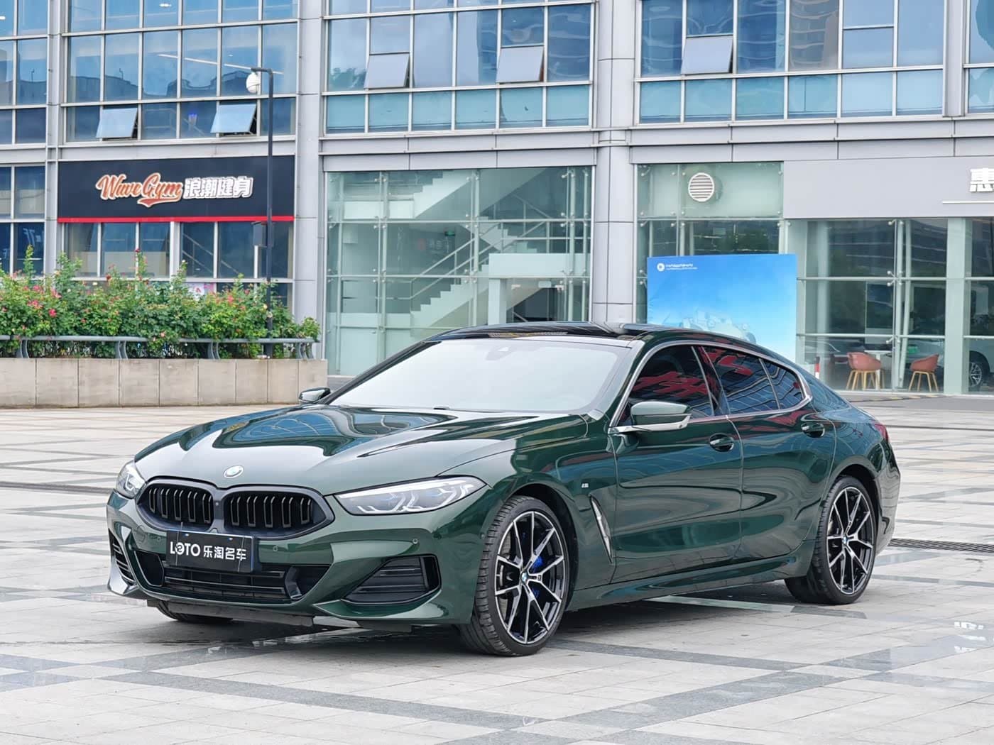 2022 BMW 8 Series Green, 21,000 km, China export – photo 1
