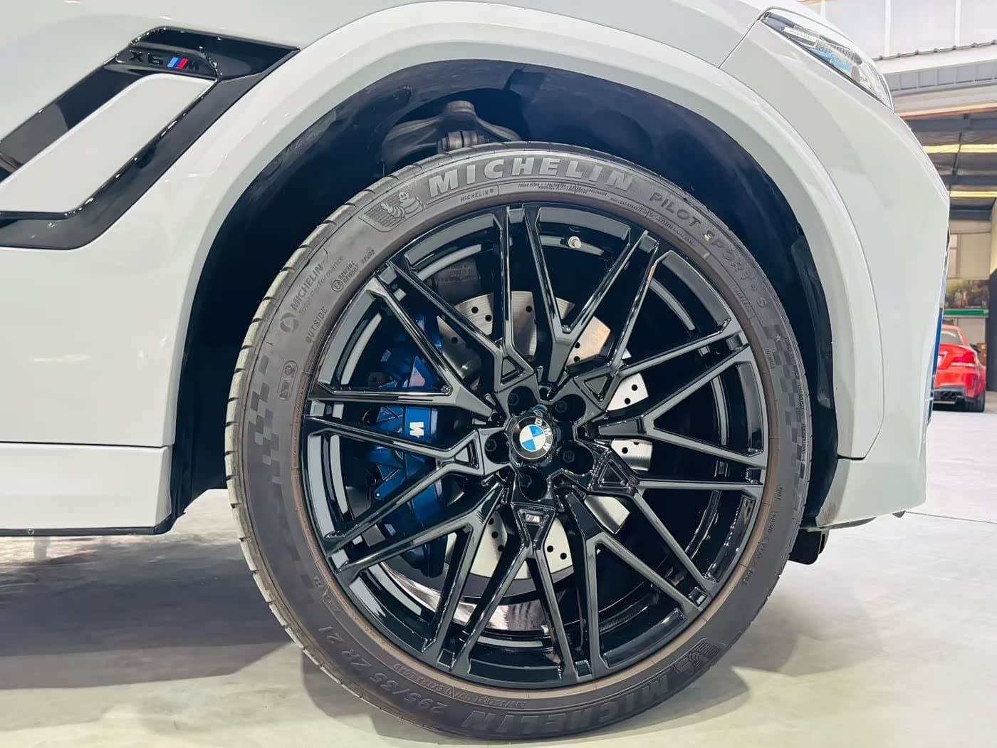 2023 BMW X6 M Black, 8,000 km, China export – photo 4