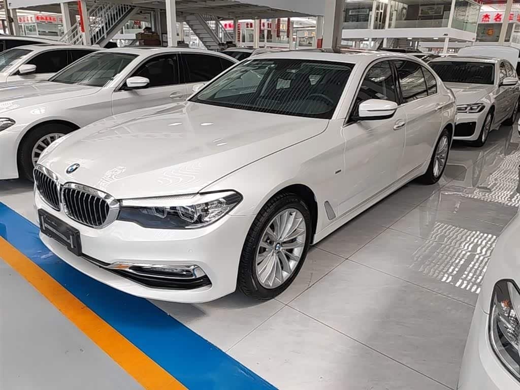 2018 BMW 5 Series White, 98,100 km, China export – photo 1