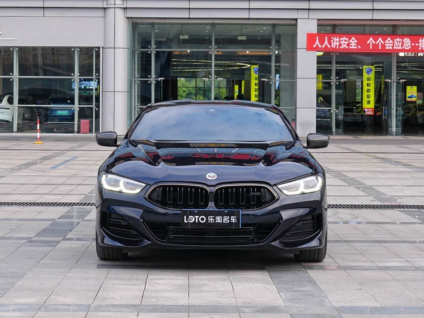 2022 BMW 8 Series Blue, 38,000 km, China export – photo 5