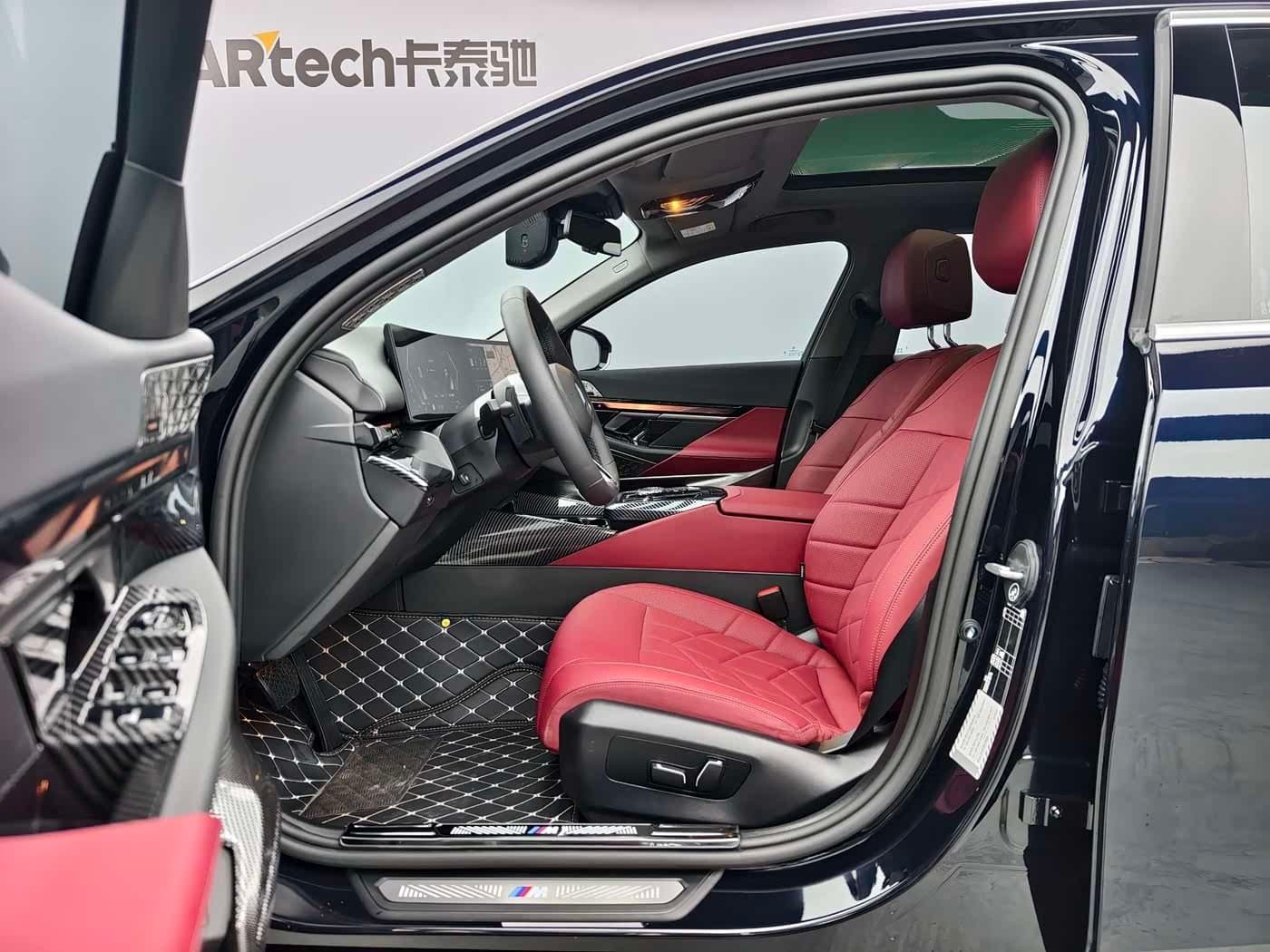 2024 BMW 5 Series Black, 29,000 km, China export – photo 4