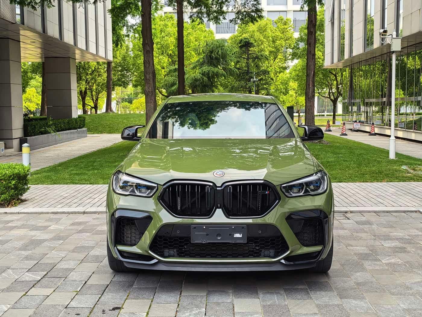 2021 BMW X6 M Green, 10,000 km, China export – photo 2