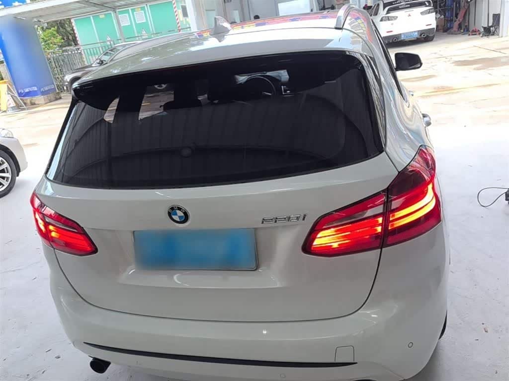 2015 BMW 2 Series Tourer White, 63,100 km, China export – photo 6