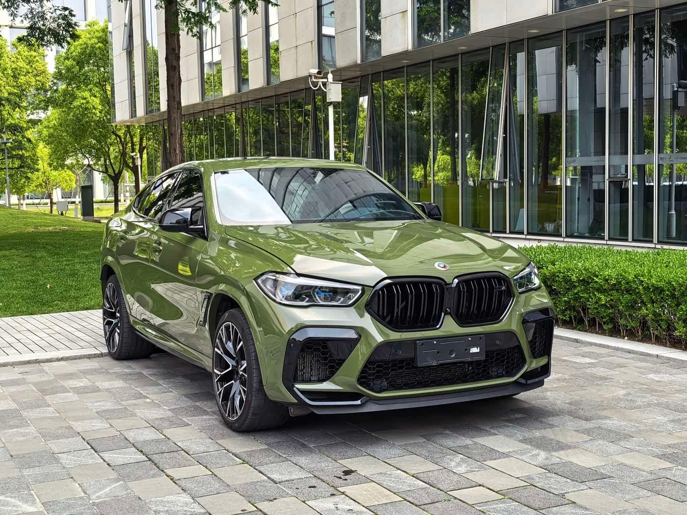 2021 BMW X6 M Green, 10,000 km, China export – photo 3