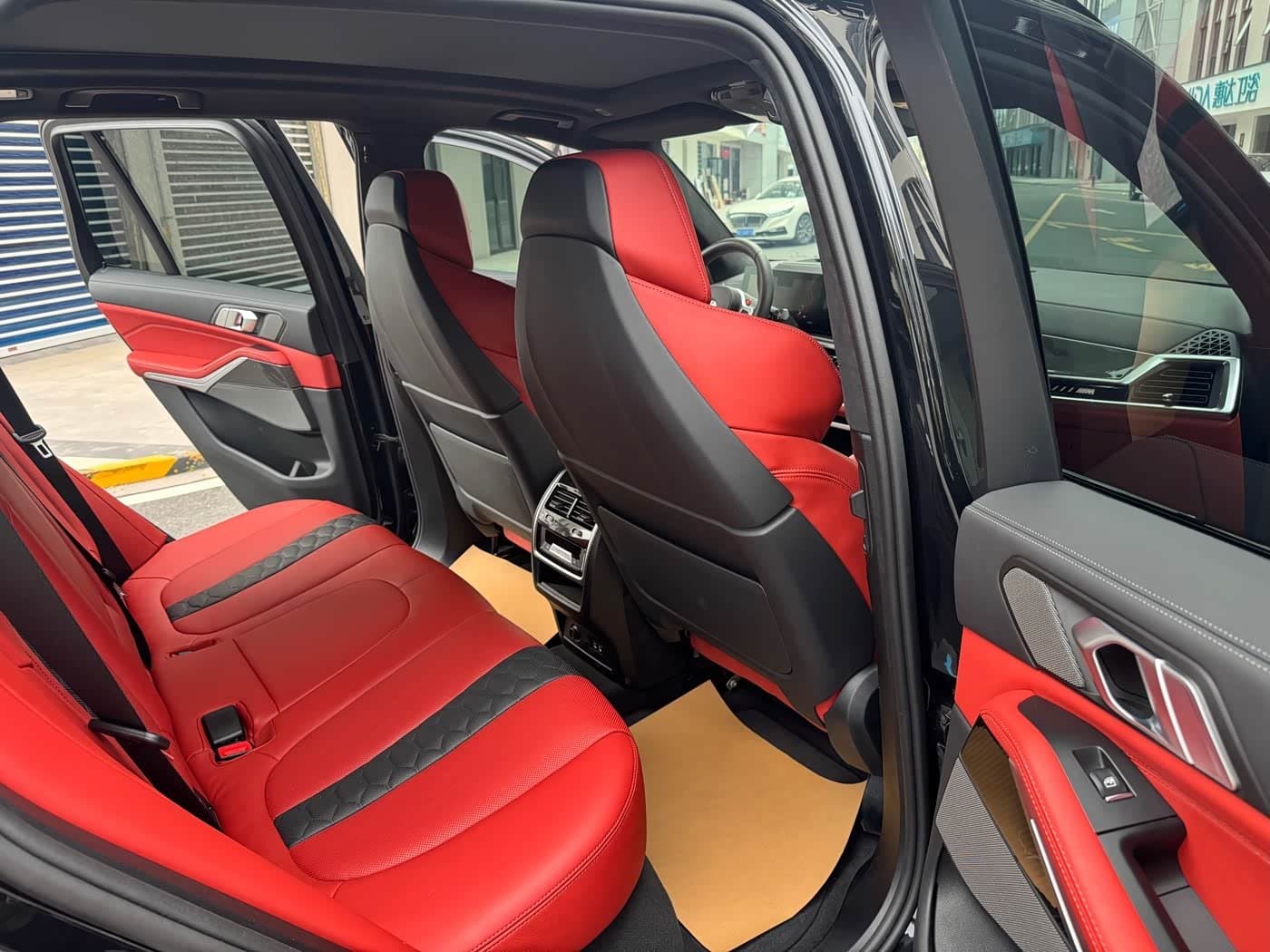 2023 BMW X5 M Black, 32,000 km, China export – photo 7