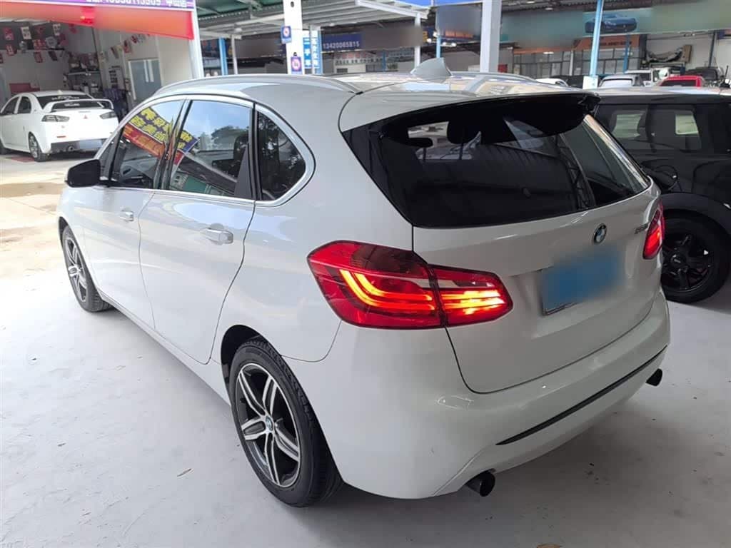 2015 BMW 2 Series Tourer White, 63,100 km, China export – photo 5