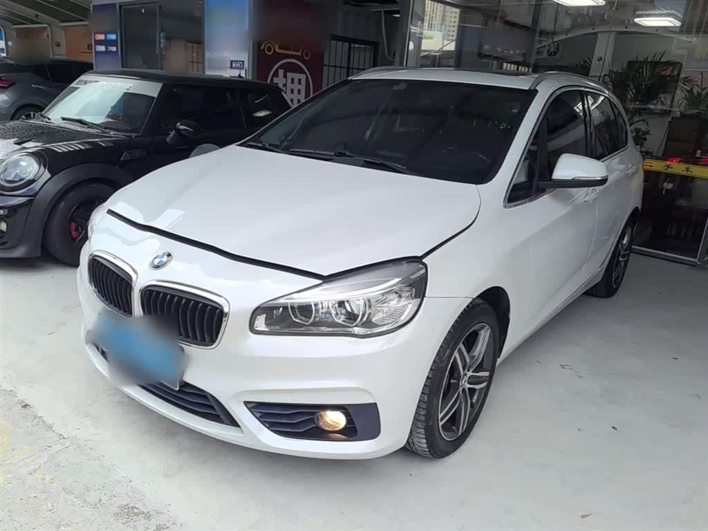 2015 BMW 2 Series Tourer White, 63,100 km, China export – photo 2