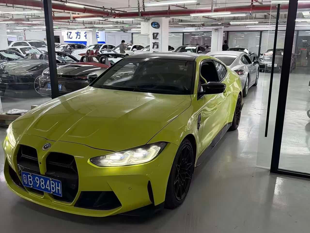2021 BMW M4 Yellow, 58,000 km, China export – photo 1