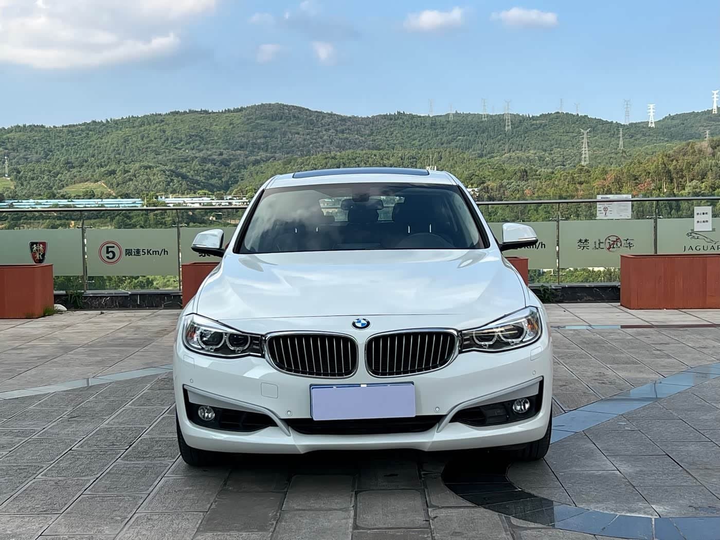 2013 BMW 3 Series GT White, 97,000 km, China export – photo 2