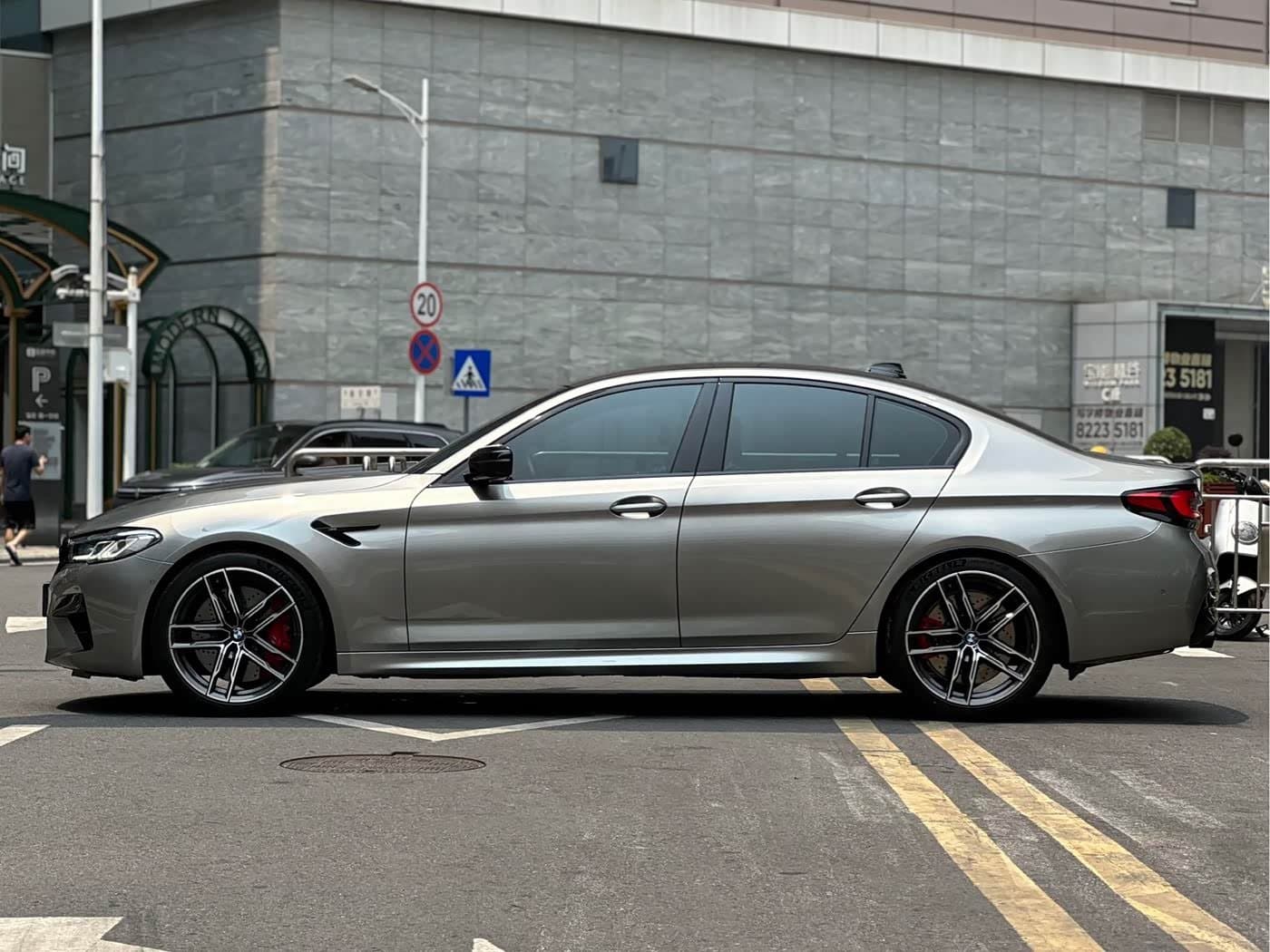 2020 BMW M5 银灰色, 22,000 km, China export – photo 4
