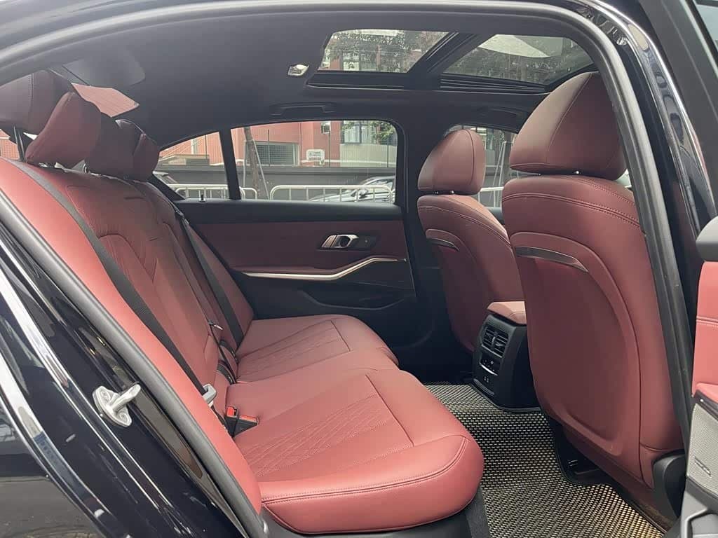 2024 BMW 3 Series Black, 10,600 km, China export – photo 5