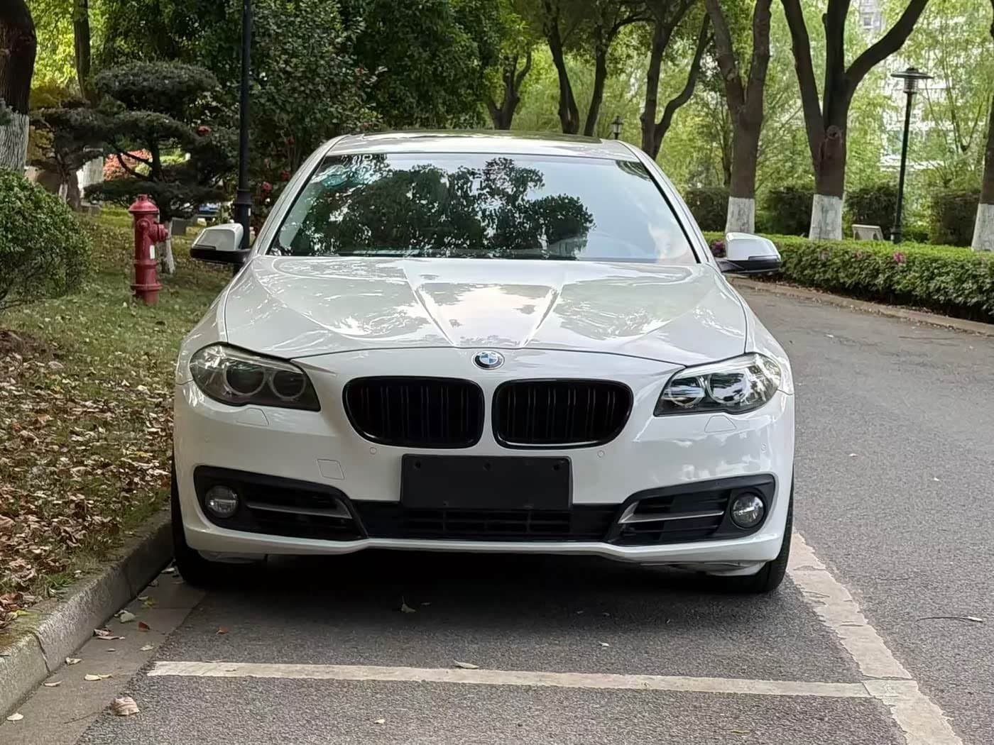 2016 BMW 5 Series White, 121,000 km, China export – photo 2
