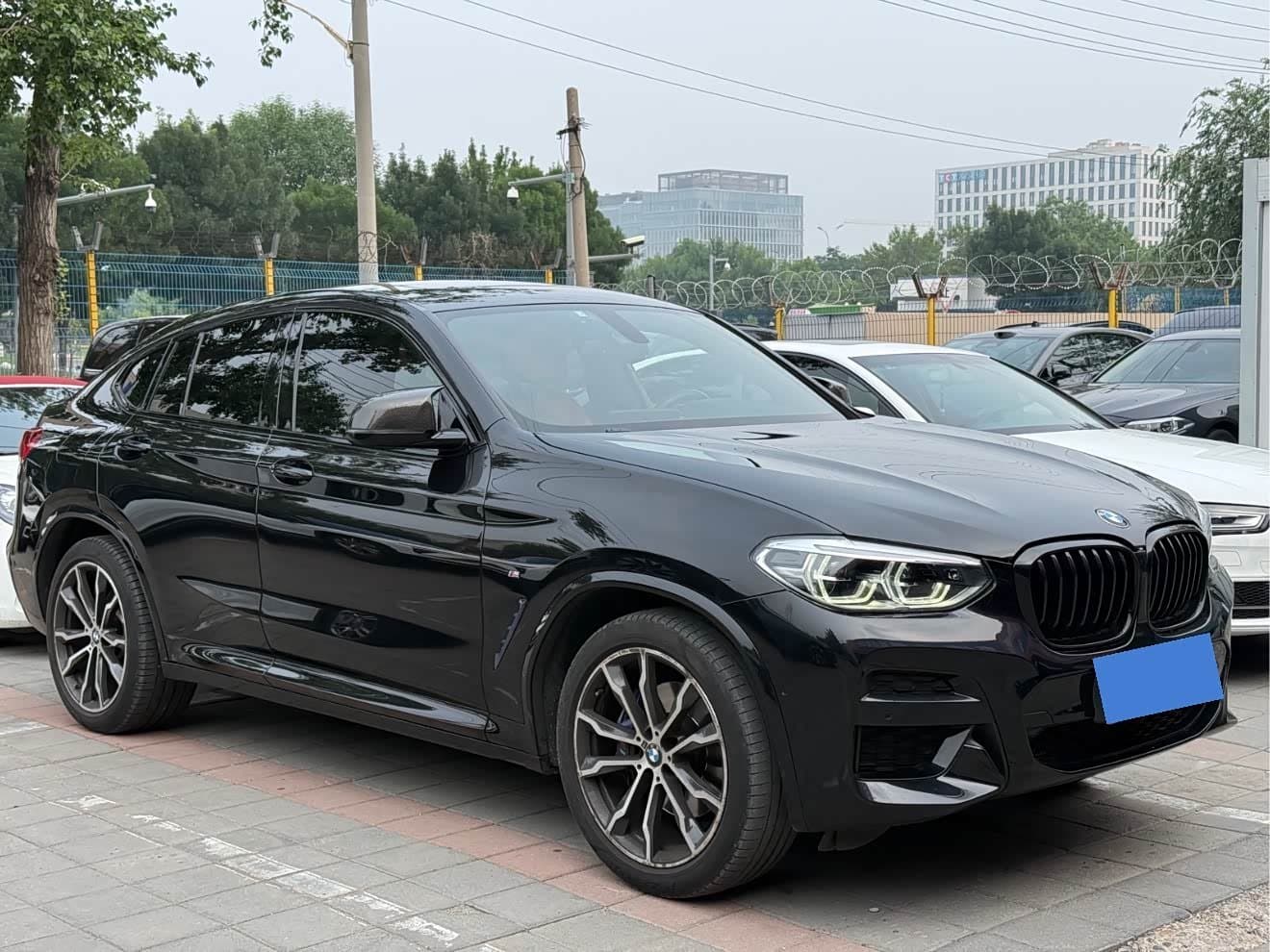 2019 BMW X4 Black, 77,000 km, China export – photo 1