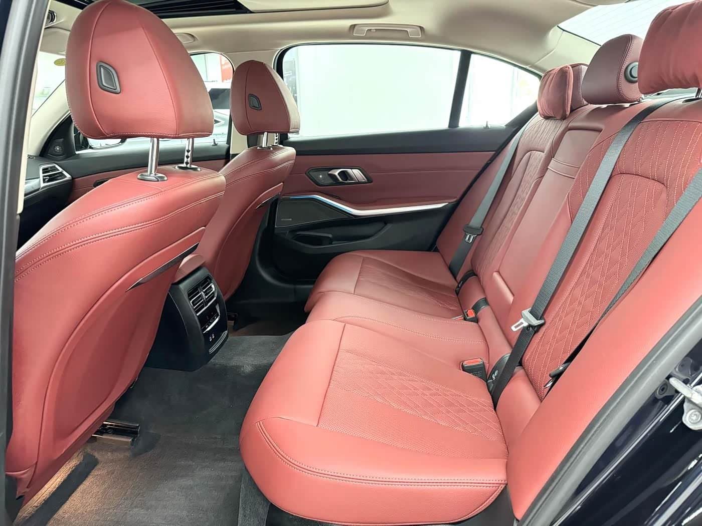 2023 BMW 3 Series Black, 18,000 km, China export – photo 6