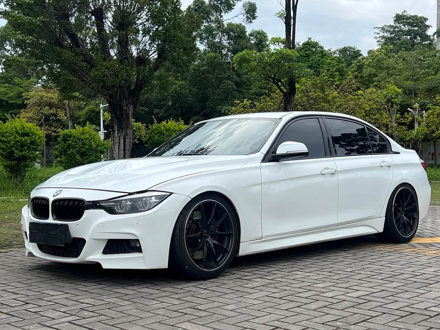 2015 BMW 3 Series White, 140,000 km, China export – photo 1