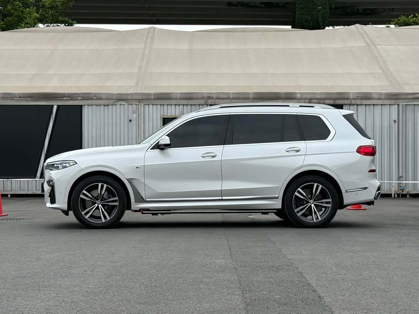 2020 BMW X7 White, 49,000 km, China export – photo 3
