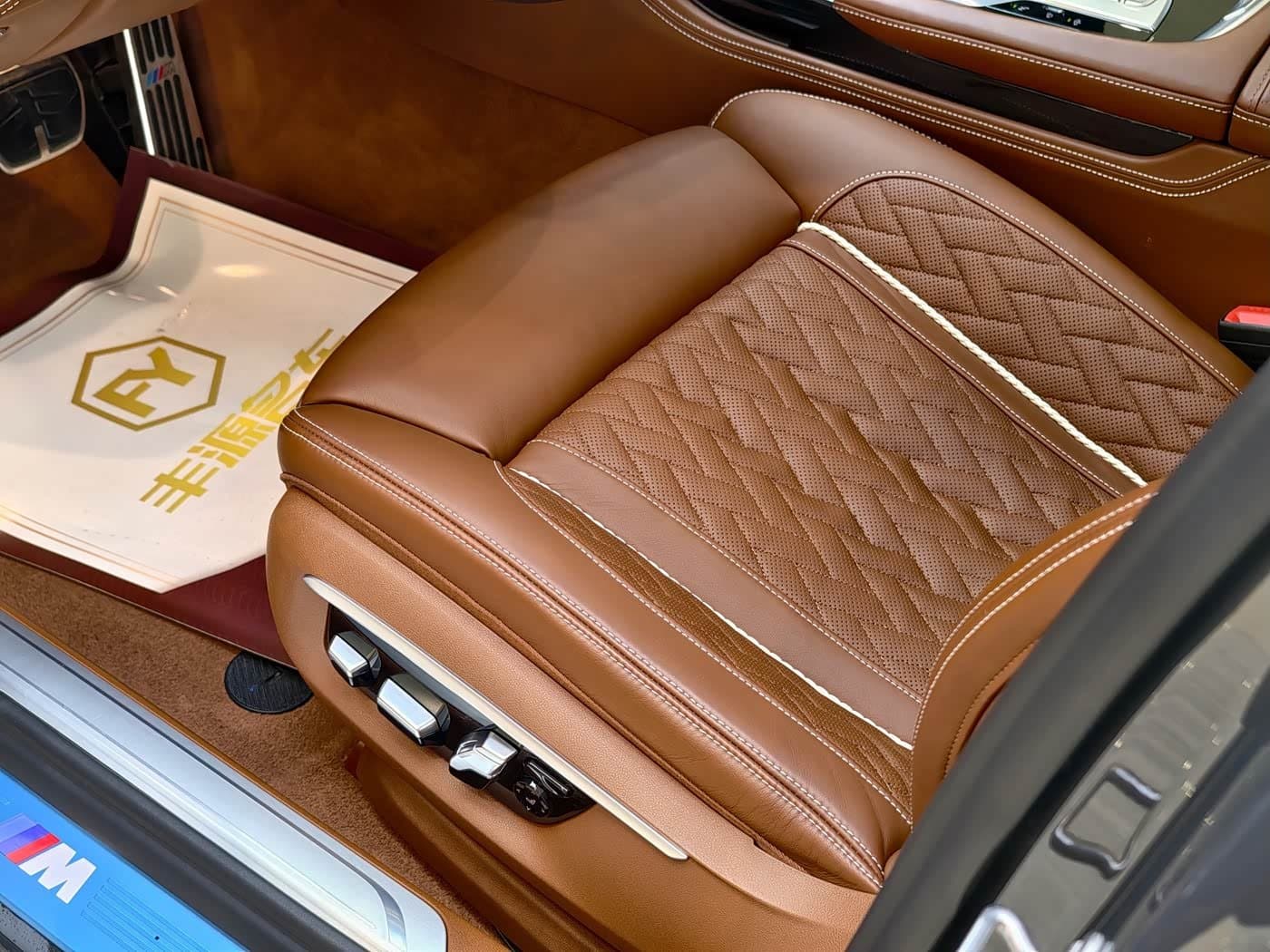 2022 BMW 7 Series 银灰色, 37,000 km, China export – photo 7