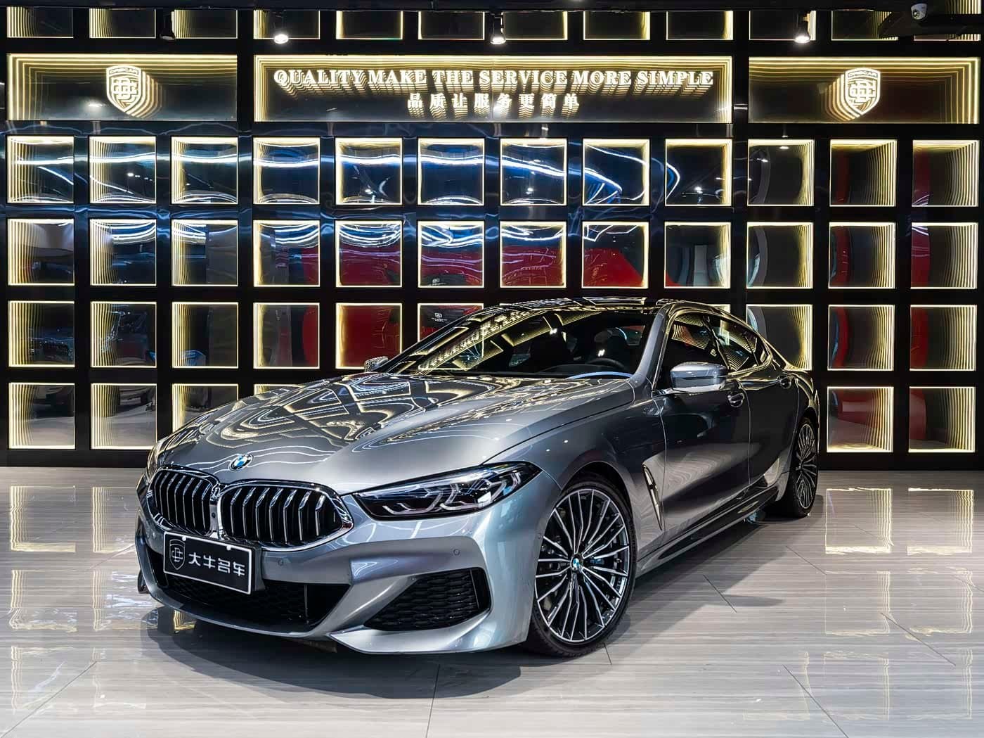 2022 BMW 8 Series 银灰色, 50,000 km, China export – photo 1