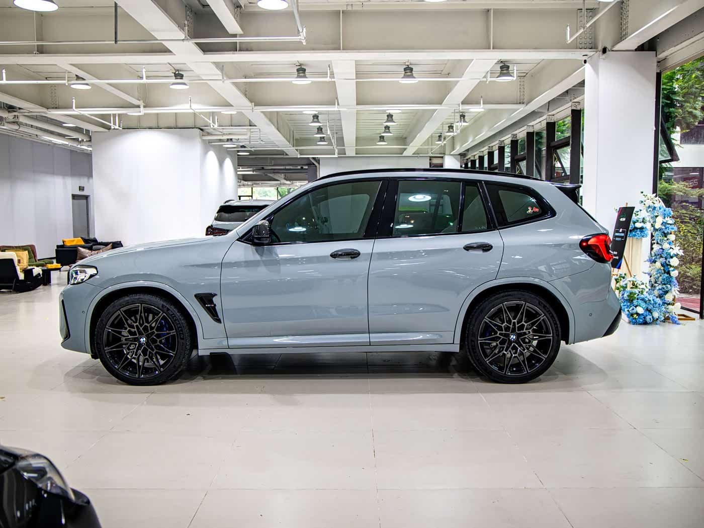 2021 BMW X3 M 银灰色, 20,000 km, China export – photo 3