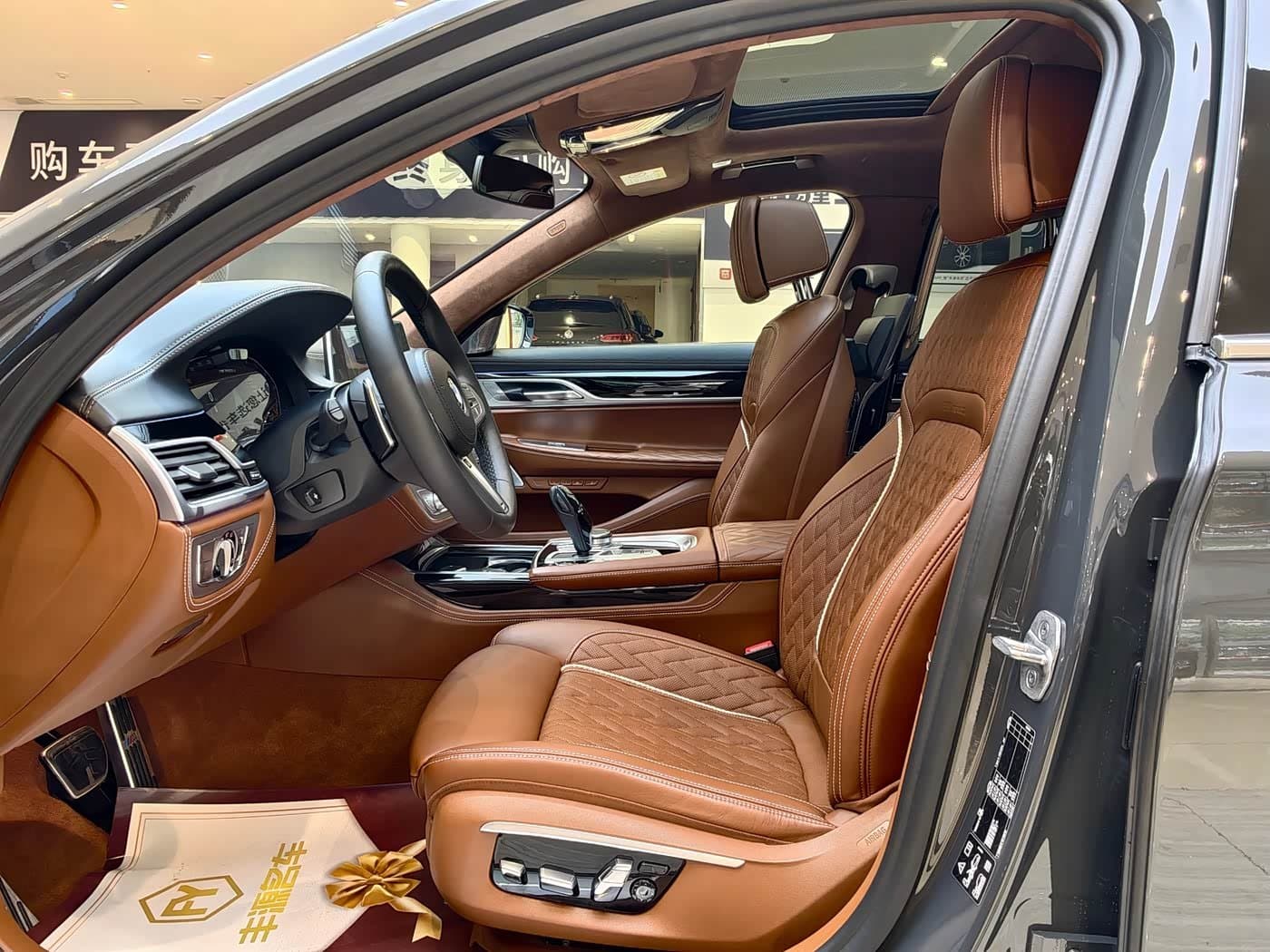 2022 BMW 7 Series 银灰色, 37,000 km, China export – photo 6
