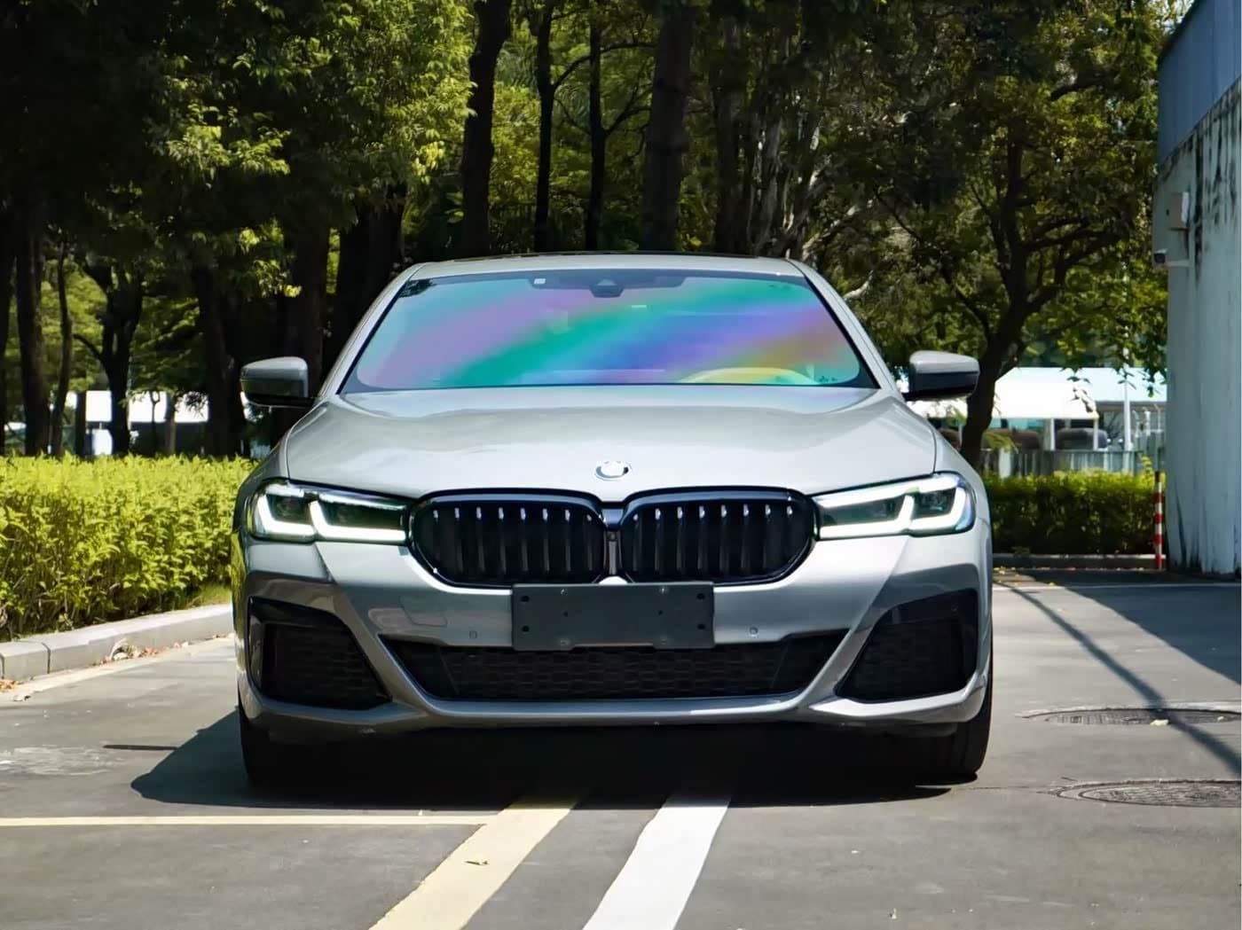 2021 BMW 5 Series 银灰色, 75,000 km, China export – photo 2
