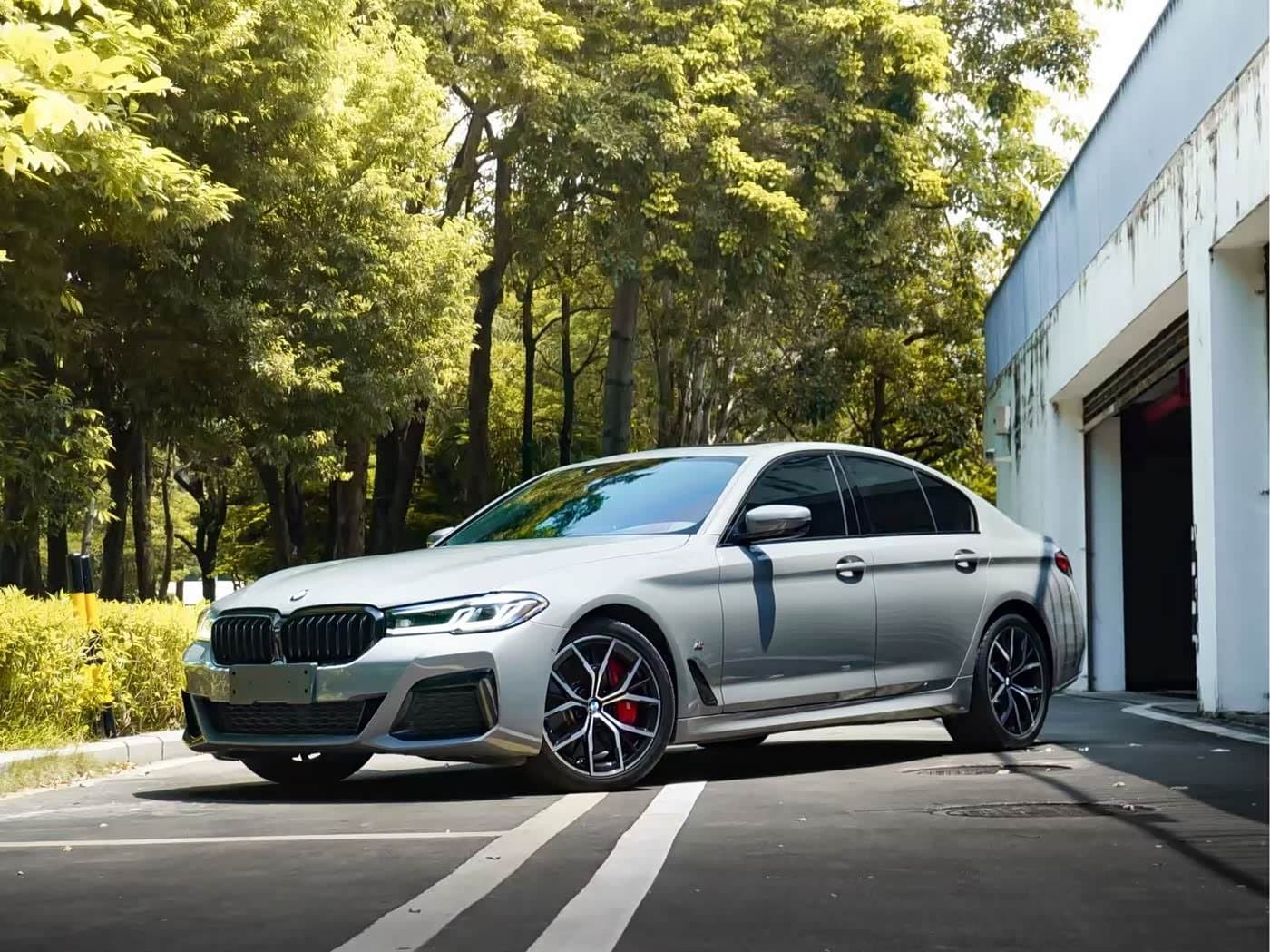 2021 BMW 5 Series 银灰色, 75,000 km, China export – photo 1