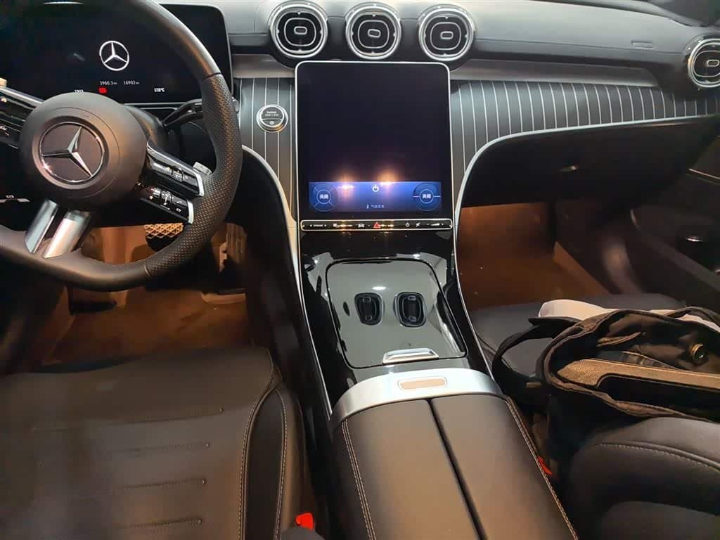 2023 Mercedes-Benz C-Class Green, 17,000 km, China export – photo 5