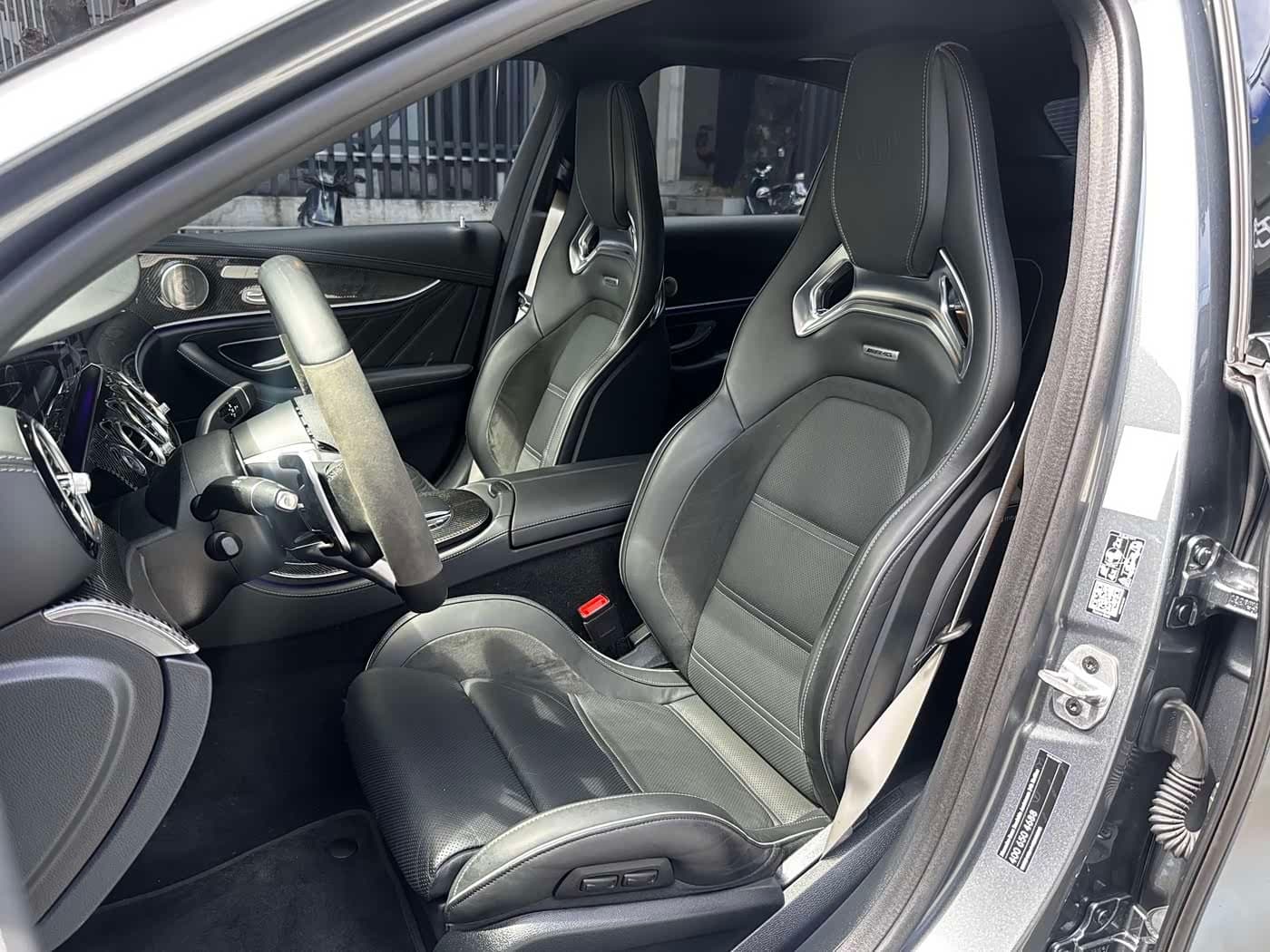 2021 Mercedes-Benz E-Class AMG 银灰色, 61,000 km, China export – photo 6