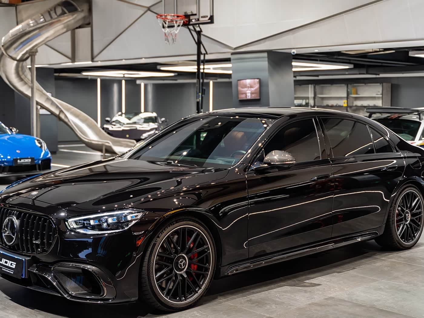 2024 Mercedes-Benz S-Class AMG Hybrid Black, 15,000 km, China export – photo 1