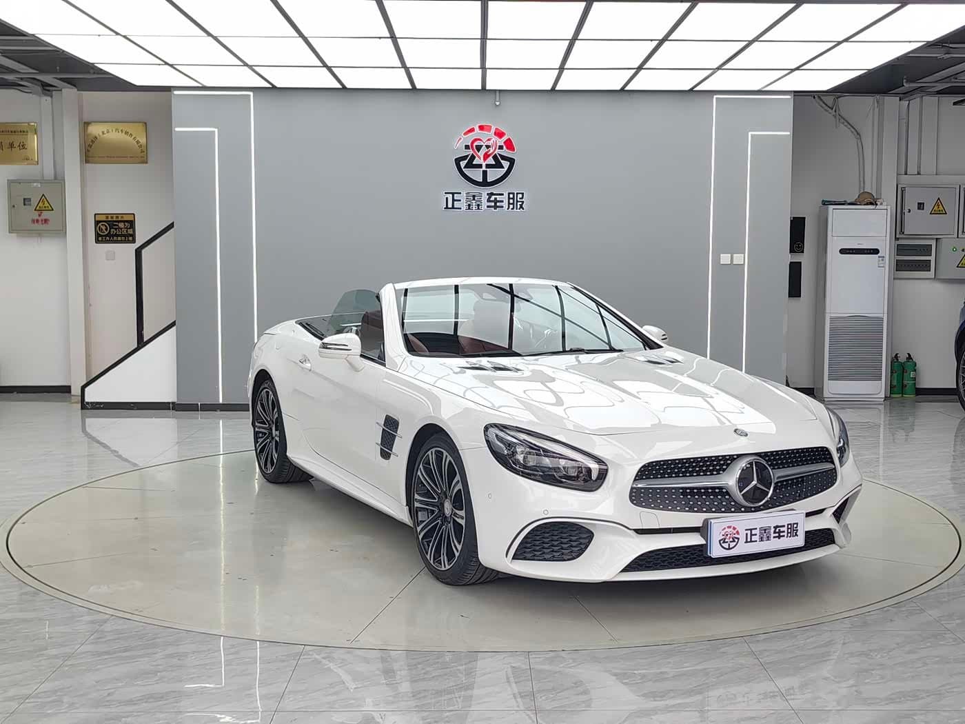 2016 Mercedes-Benz SL-Class White, 23,700 km, China export – photo 3