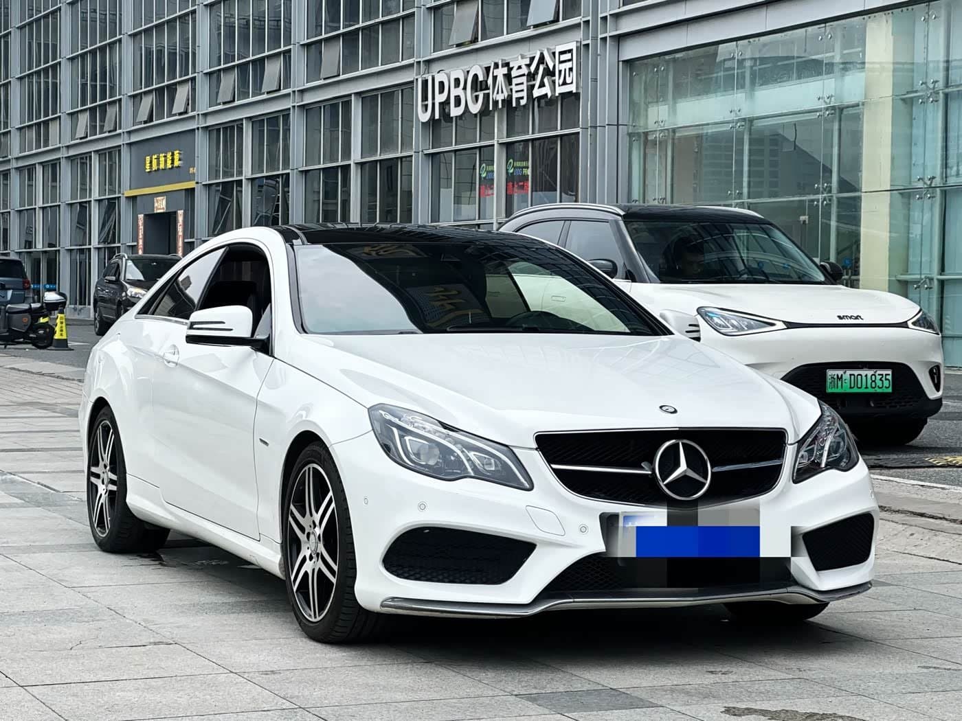 2016 Mercedes-Benz E-Class White, 60,000 km, China export – photo 3