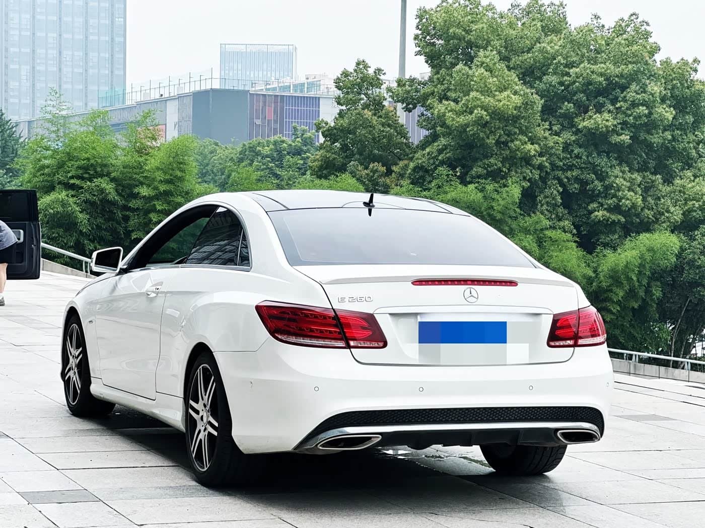 2016 Mercedes-Benz E-Class White, 60,000 km, China export – photo 6