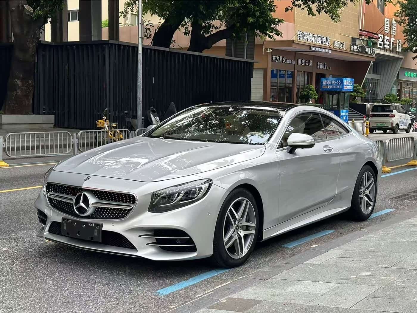 2018 Mercedes-Benz S-Class 银灰色, 52,000 km, China export – photo 1