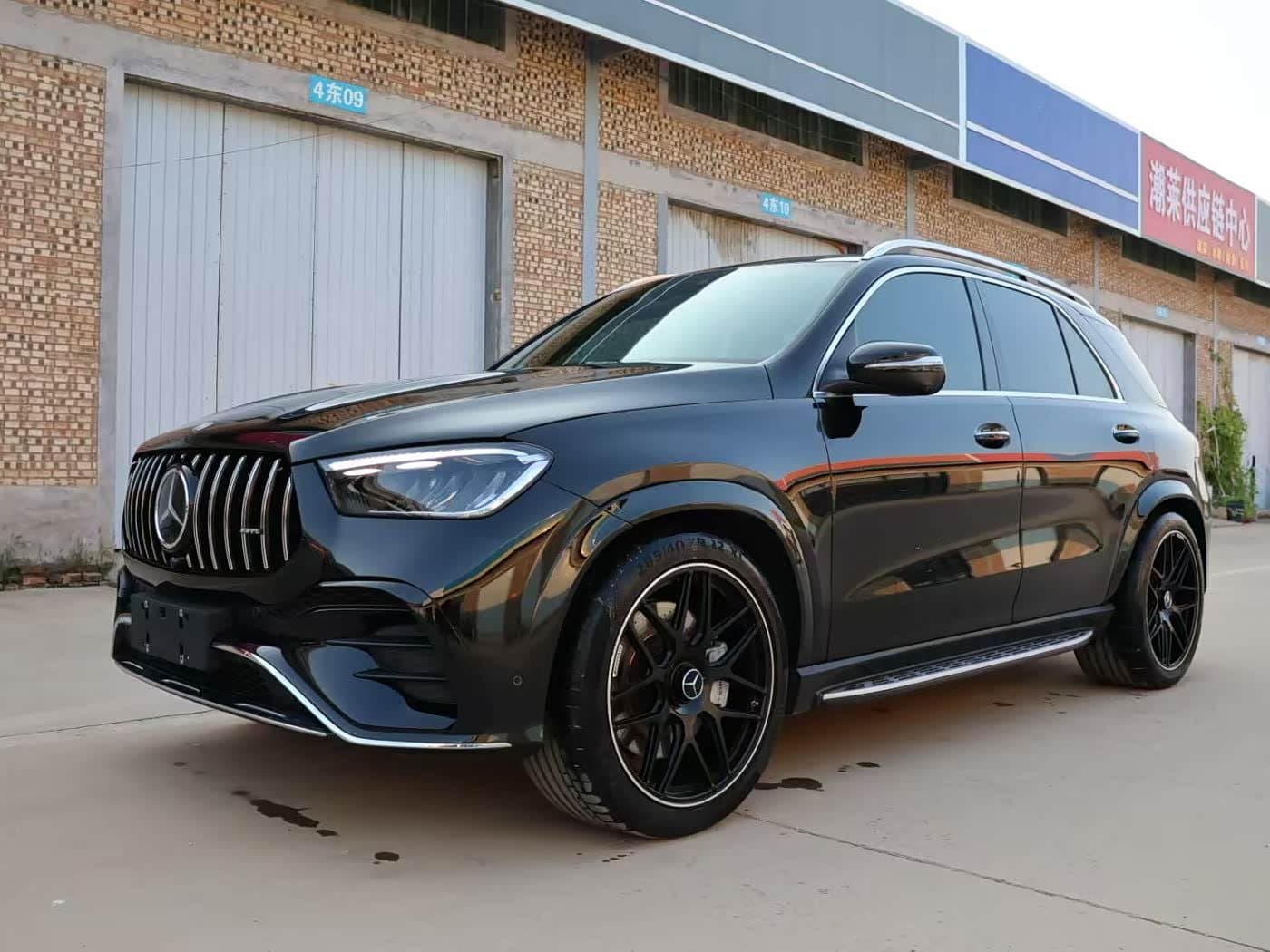 2024 Mercedes-Benz GLE AMG Black, 11,000 km, China export – photo 1