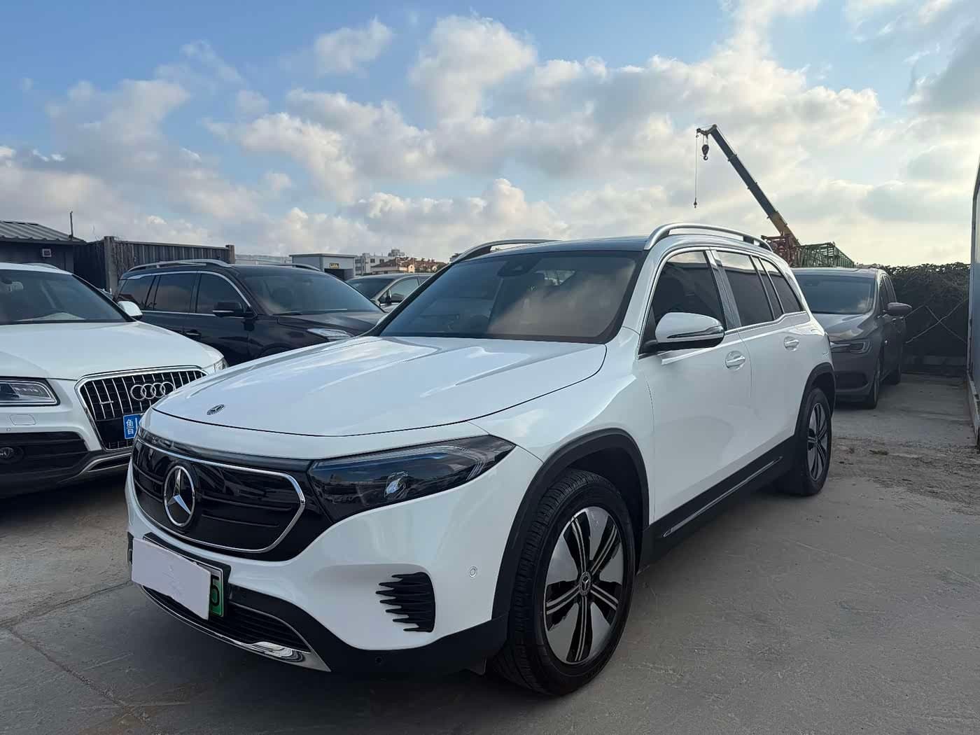 2023 Mercedes-Benz EQB White, 50,000 km, China export – photo 1
