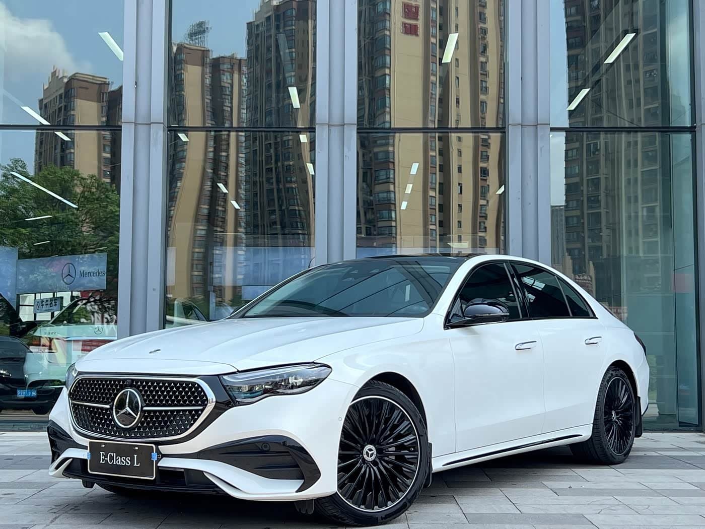 2024 Mercedes-Benz E-Class White, 5,900 km, China export – photo 1