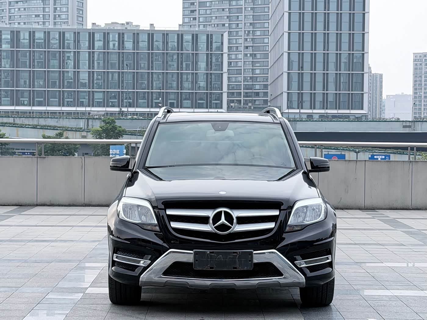 2014 Mercedes-Benz GLK-Class Black, 48,000 km, China export – photo 1