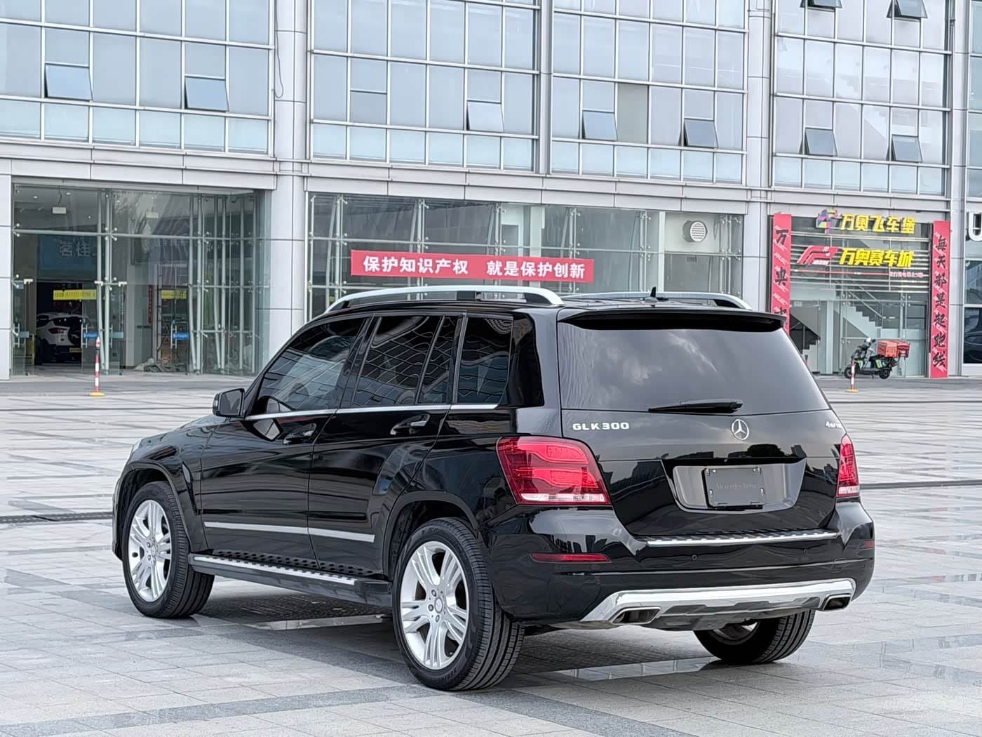 2014 Mercedes-Benz GLK-Class Black, 48,000 km, China export – photo 4
