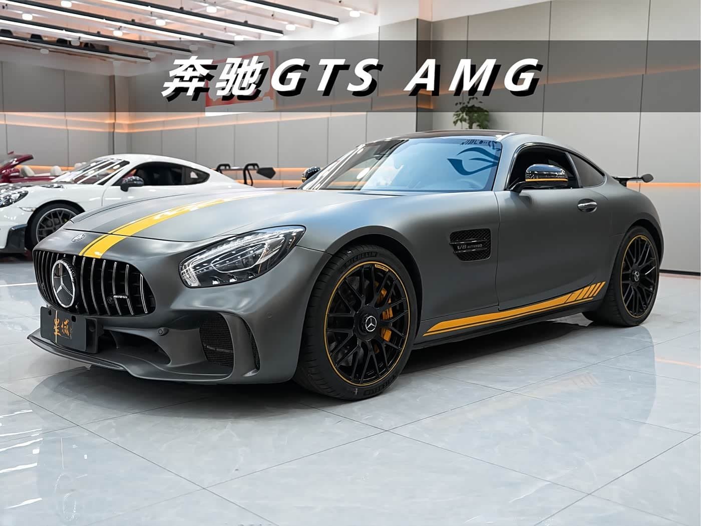 2017 Mercedes-Benz AMG GT 银灰色, 61,000 km, China export – photo 1