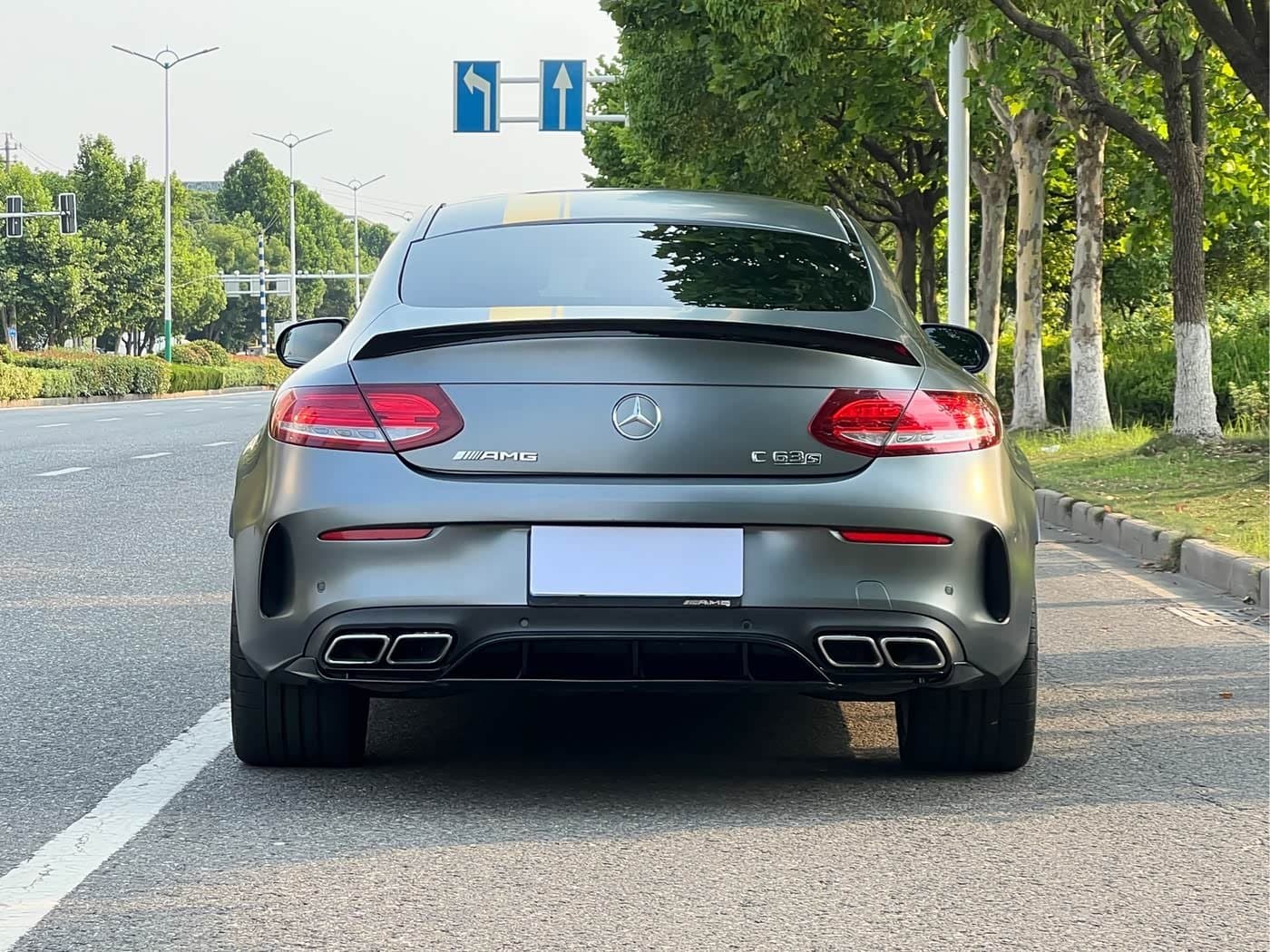 2016 Mercedes-Benz C-Class AMG 银灰色, 129,000 km, China export – photo 4