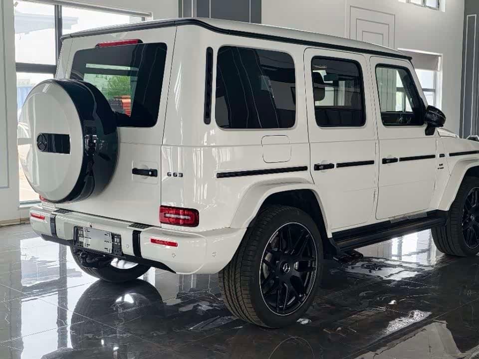 2026 Mercedes-Benz G-Class AMG White, 100 km, China export – photo 4