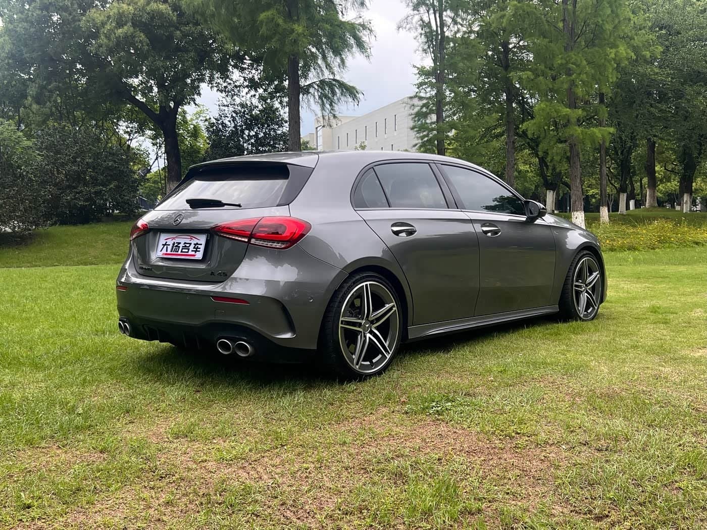 2021 Mercedes-Benz A-Class AMG 银灰色, 40,000 km, China export – photo 5