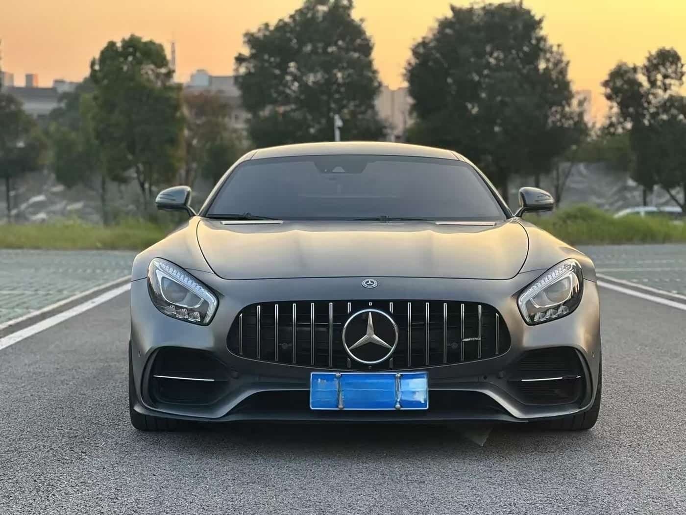 2017 Mercedes-Benz AMG GT 银灰色, 40,000 km, China export – photo 2