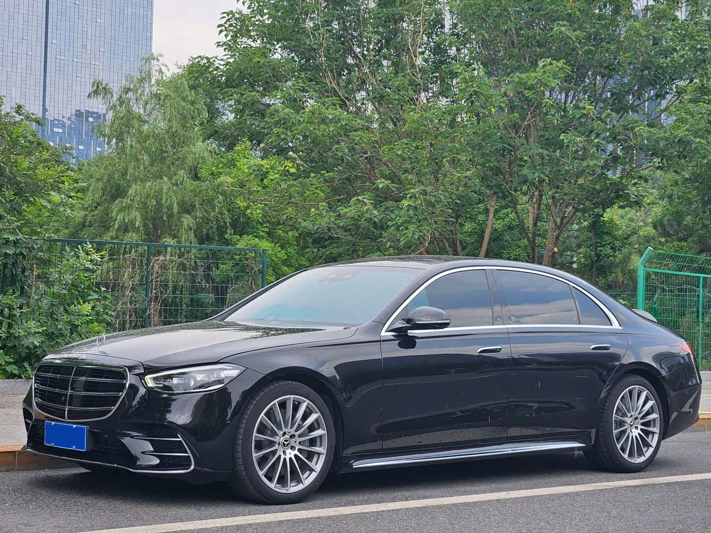 2022 Mercedes-Benz S-Class Black, 8,300 km, China export – photo 1