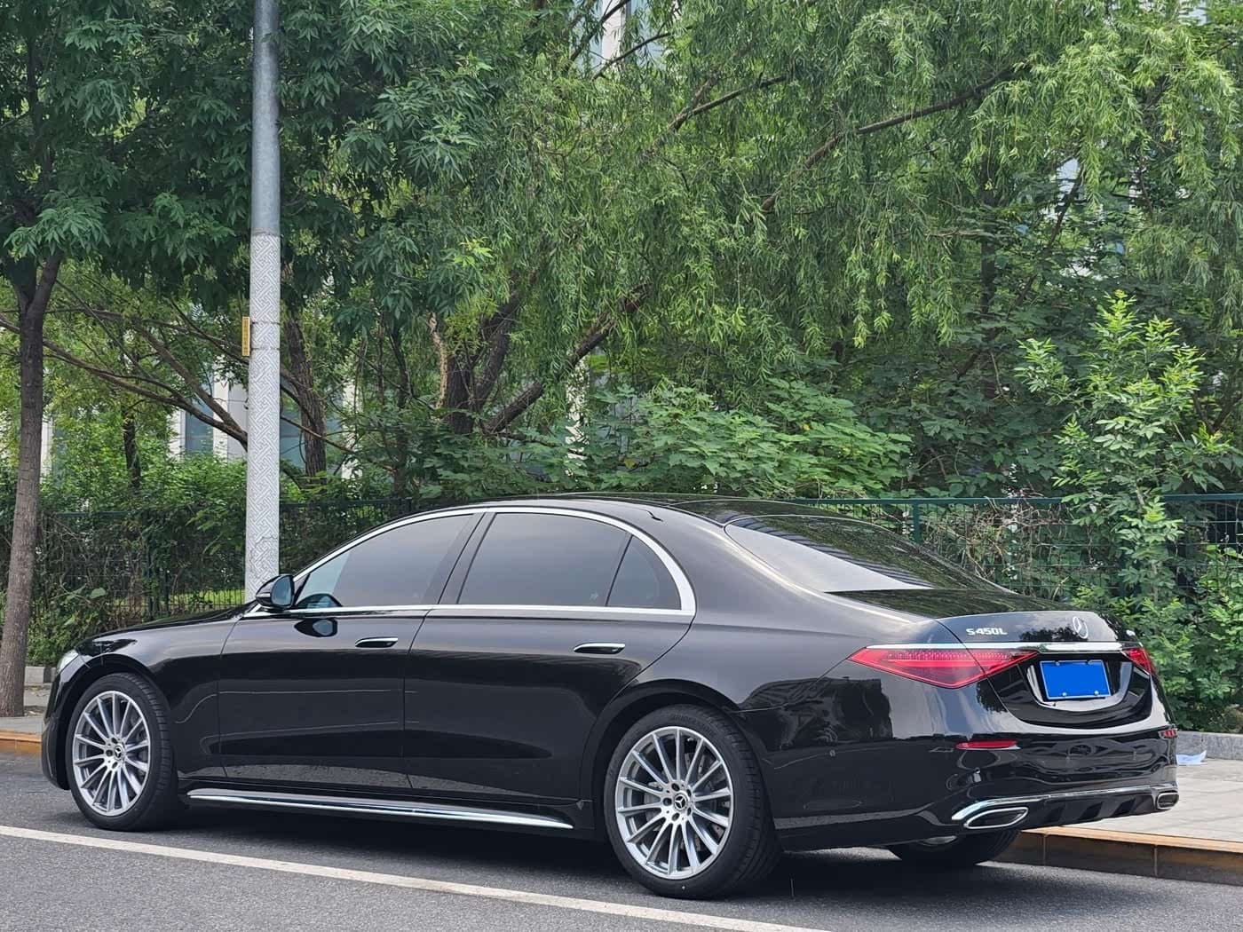 2022 Mercedes-Benz S-Class Black, 8,300 km, China export – photo 3