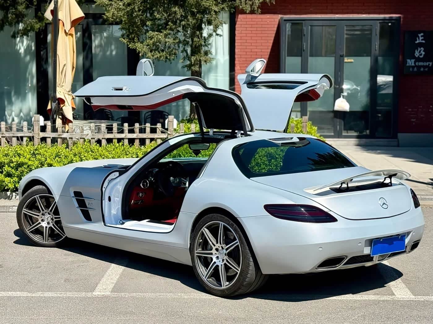 2010 Mercedes-Benz SLS AMG 银灰色, 60,000 km, China export – photo 4
