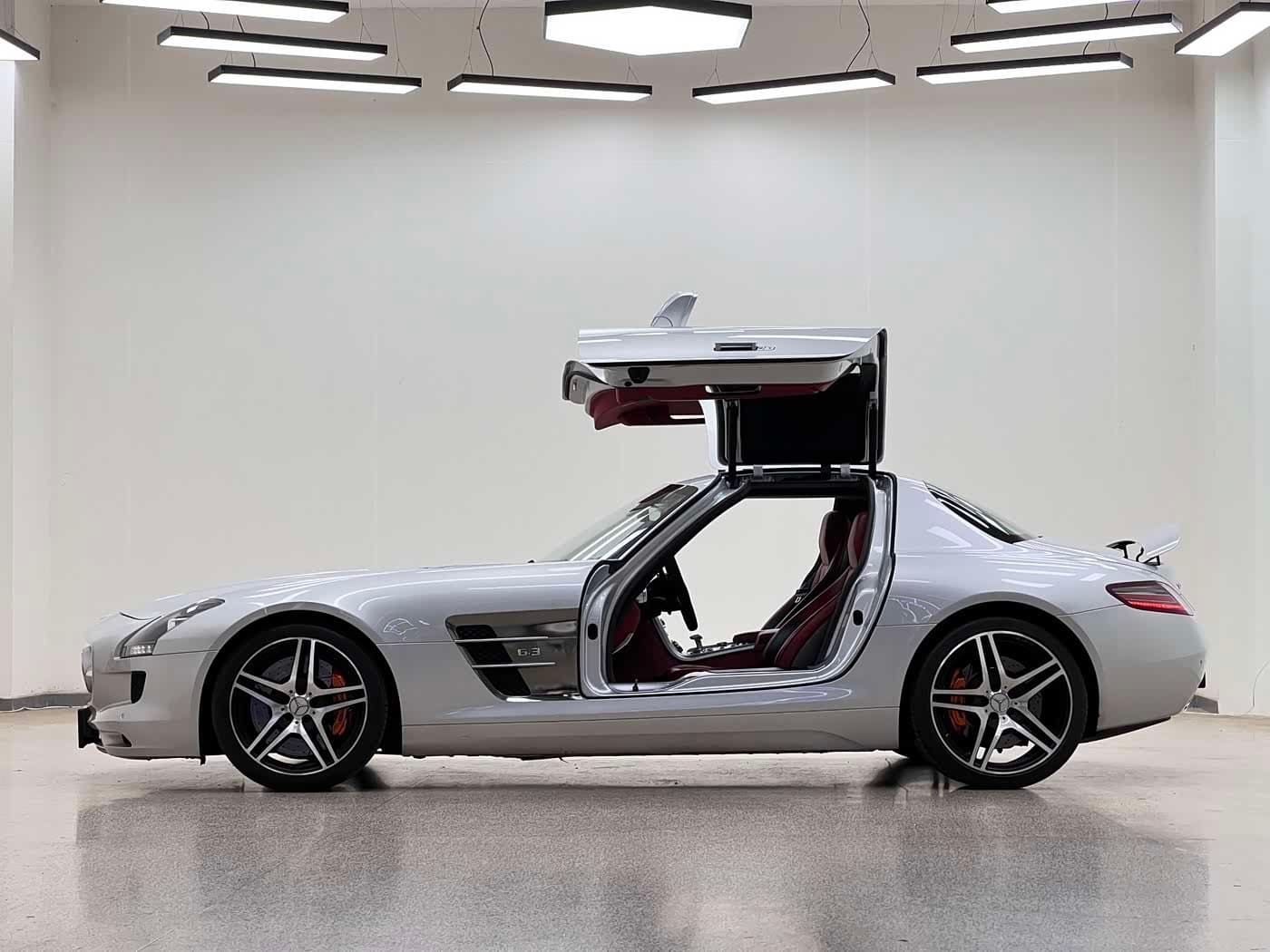 2010 Mercedes-Benz SLS AMG 银灰色, 59,900 km, China export – photo 4