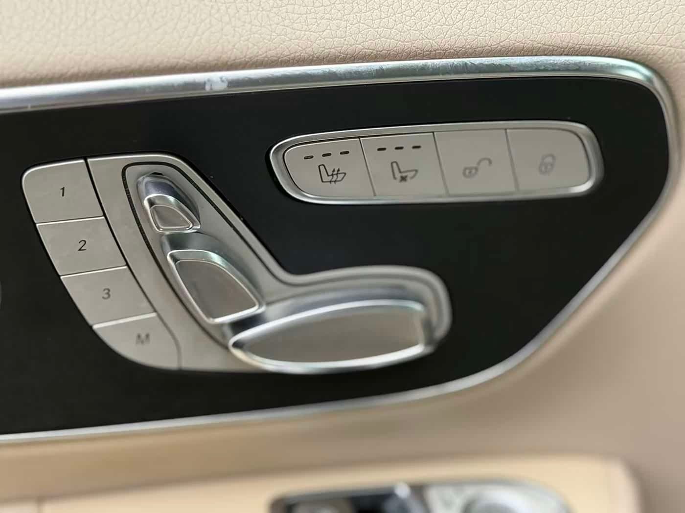 2016 Mercedes-Benz V-Class Black, 100,000 km, China export – photo 5