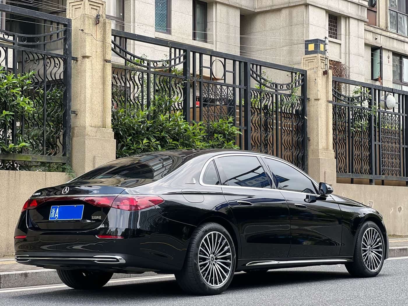 2023 Mercedes-Benz E-Class Black, 33,000 km, China export – photo 6