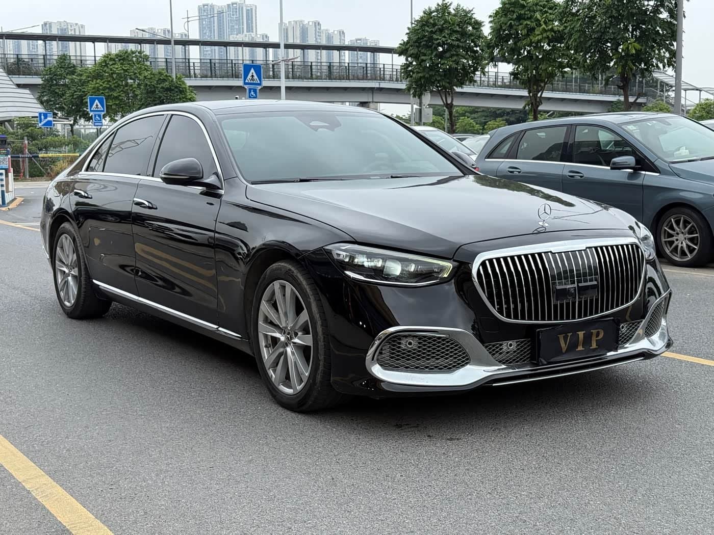 2022 Mercedes-Benz S-Class Black, 28,000 km, China export – photo 3